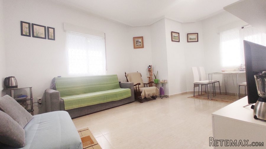 Apartamento 2 dormitorios en planta baja, equipado y..