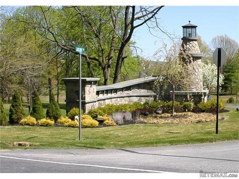 Land For Sale: 10 Anchor Drive Newburgh.. - 2