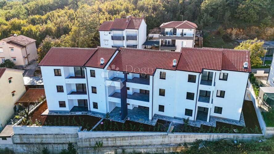 ČIŽIĆI APARTMAN U PRIZEMLJU S OKUĆNICOM - 2