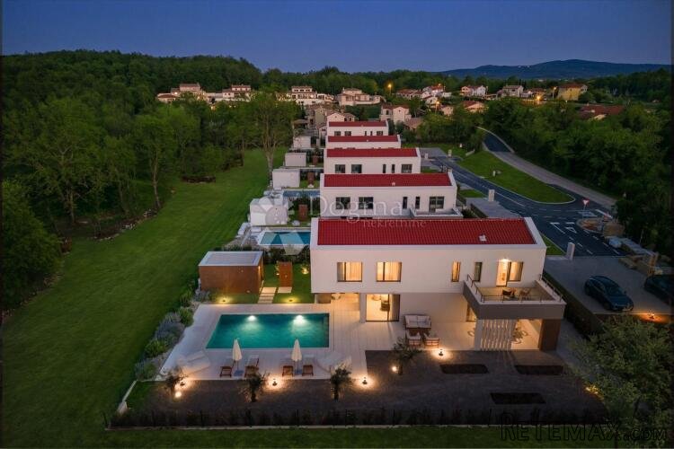 VILLA IZ SNOVA ČEKA NA VAS! - 2