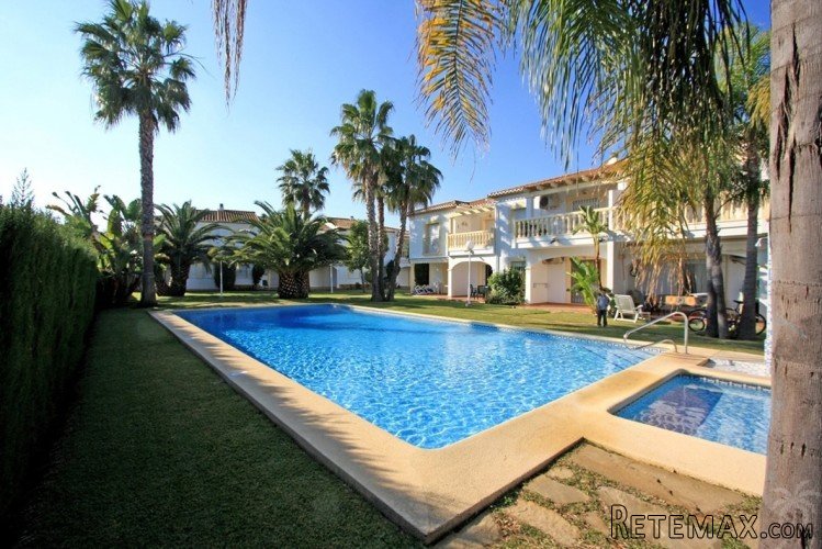 Cozy apartment in a quiet area just 400 meters from the..