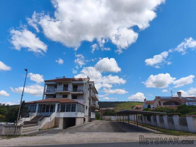 Sukošan - obiteljski hotel sa restoranom blizu mora - 3