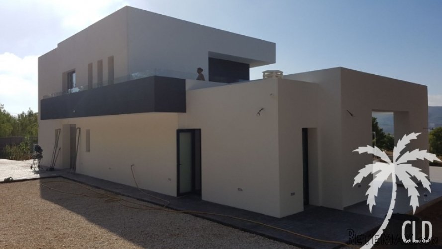 This beautiful designer villa is just finished in high.. - 3