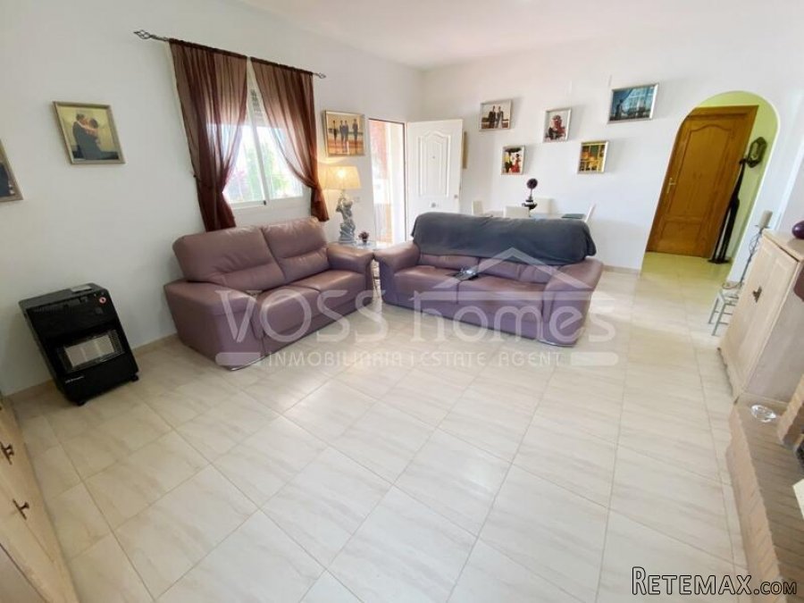 NEW & EXCLUSIVE LISTING TO VOSS HOMES - A lovingly.. - 10