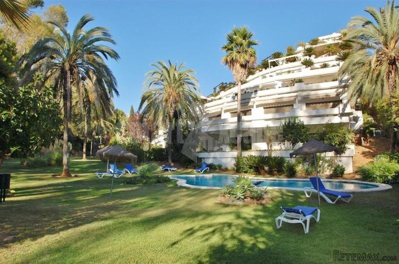 Apartment For Sale In Golden Mile..