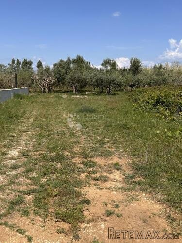 PRODAJE SE GRAĐEVINSKO ZEMLJIŠTE PRIVLAKA/SABUNIKE - 3