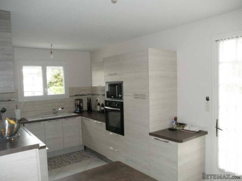Contemporary House, Nice Plot - 2
