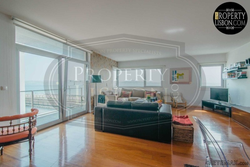 T3 Duplex Lisbon Apartment with amazing..