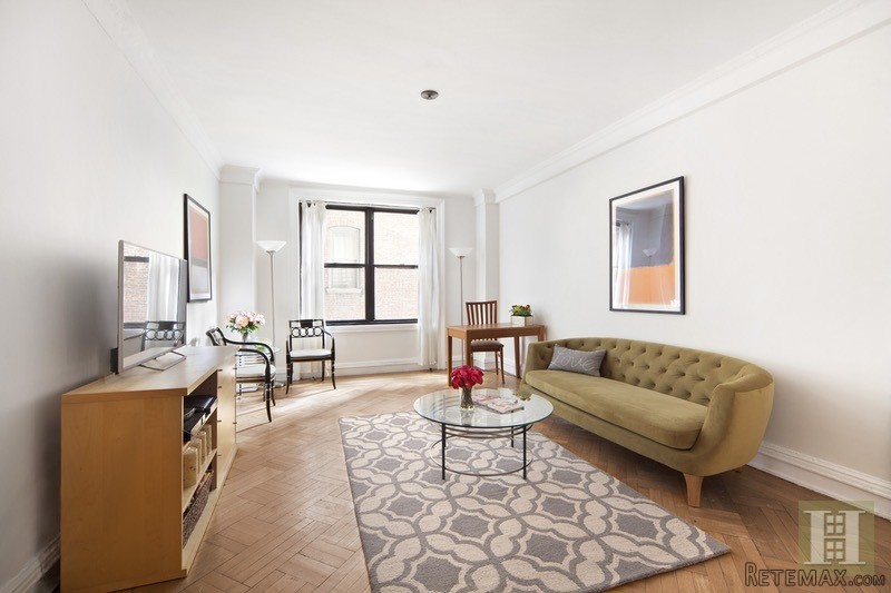 2 bedroom Apartment For Sale: 890 WEST..