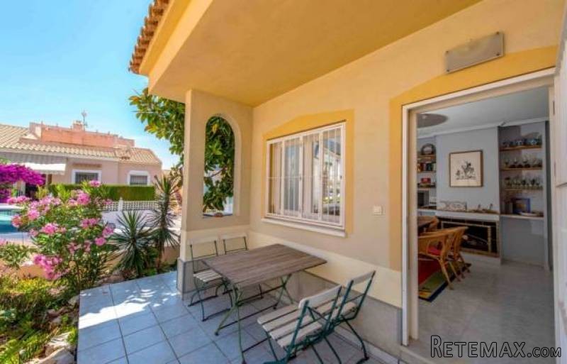 3 Bedroom 1 Bathroom Townhouse In Playa.. - 2
