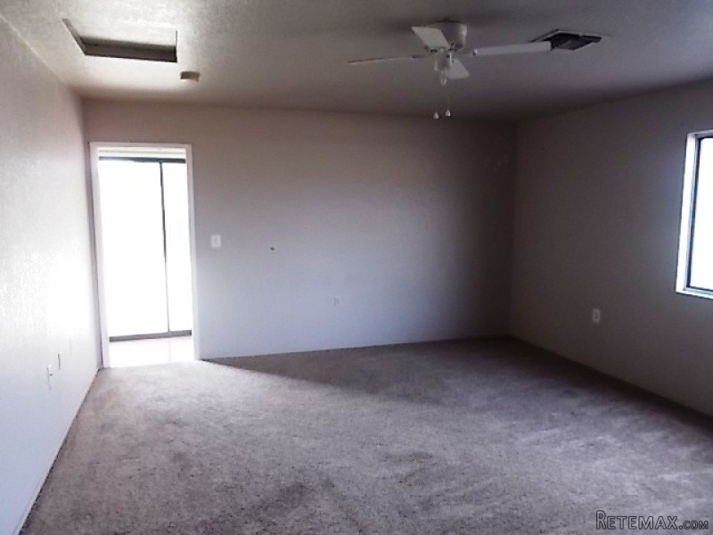 400 Mcdonald Way #A Bakersfield, CA.. - 2