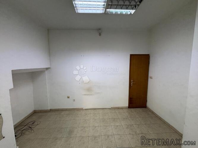Poslovni prostor u centru grada - 2