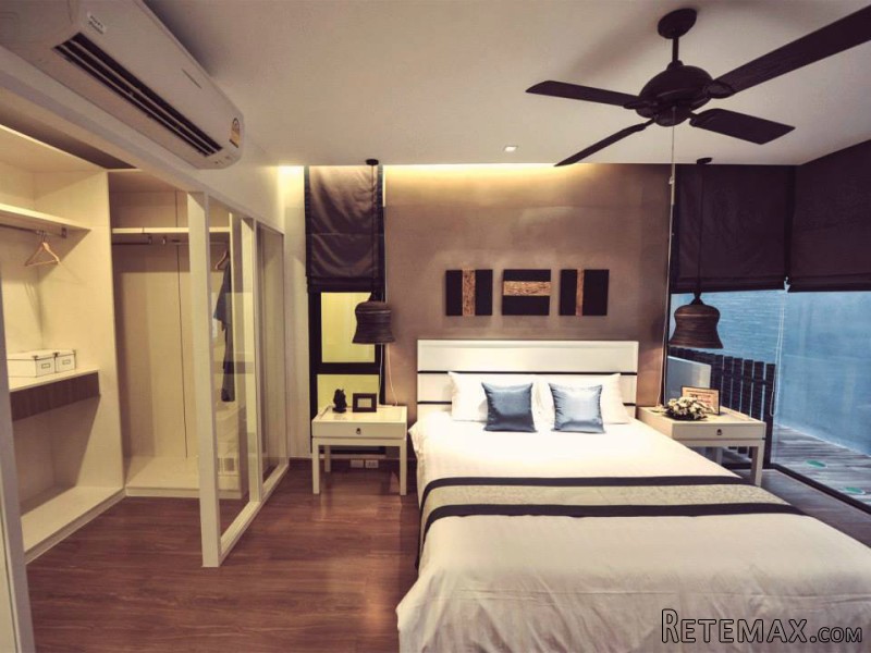 Flawless Town Homes in Great Location -.. - 2