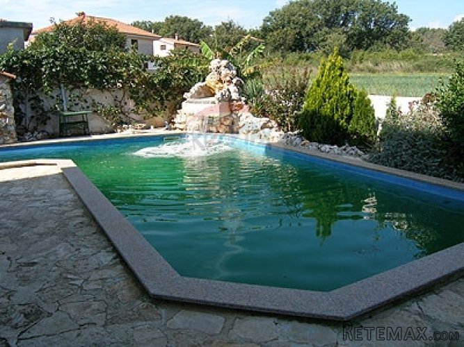 ISTRA,MEDULIN - KUĆA SA PET APARTMANA - 2