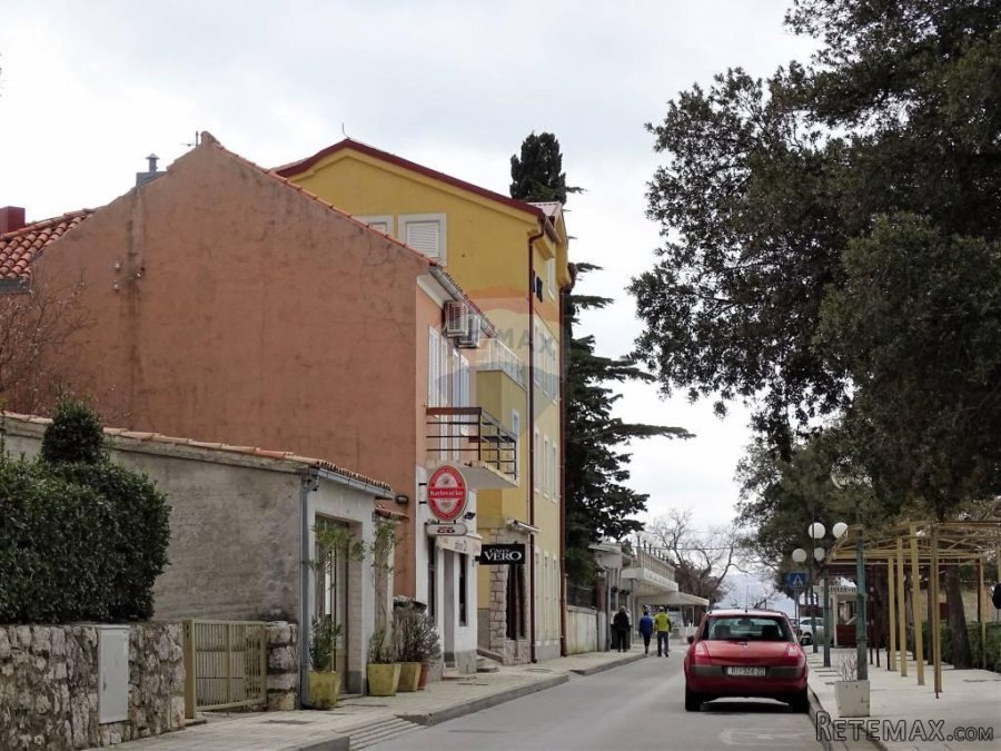 Selce - dvoetažni stan na samom moru ! - 3