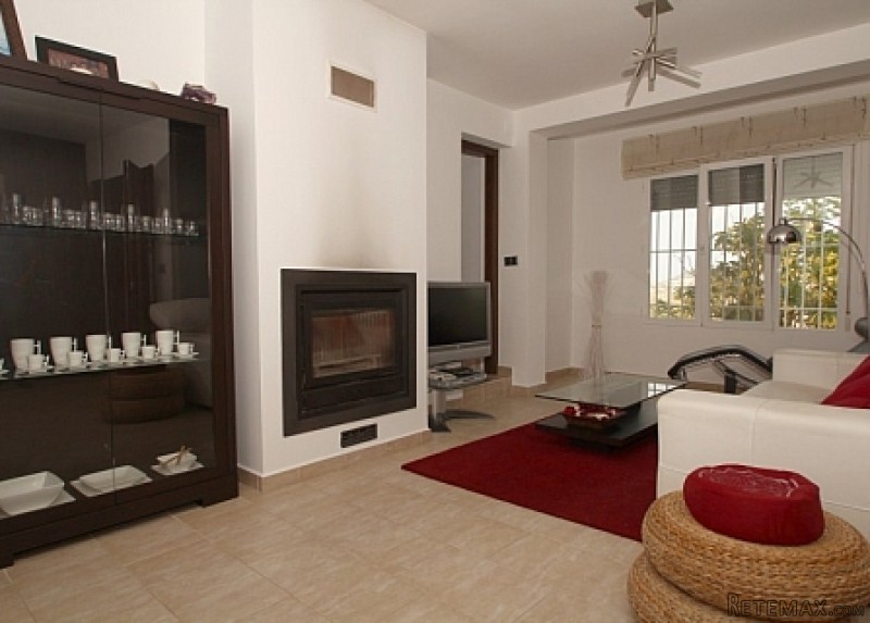 3 Bedrooms - Villa - For Sale - 2
