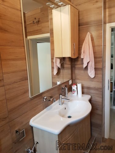 Kanarevo brdo LUX opremljen uknjizen - 16
