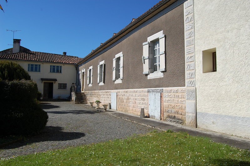 Olde Stone House With Outbuilding And.. - 2