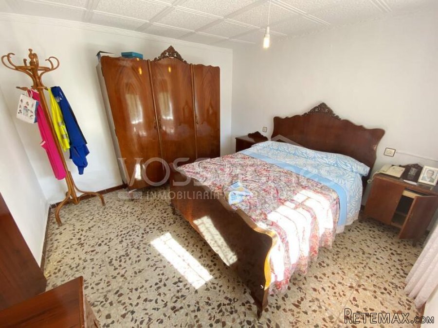 NEW LISTING TO VOSS HOMES - A lovely 2 bed, 1 bath ( more.. - 17