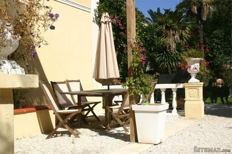 Beautiful 2 Bed Apartment With Garden..