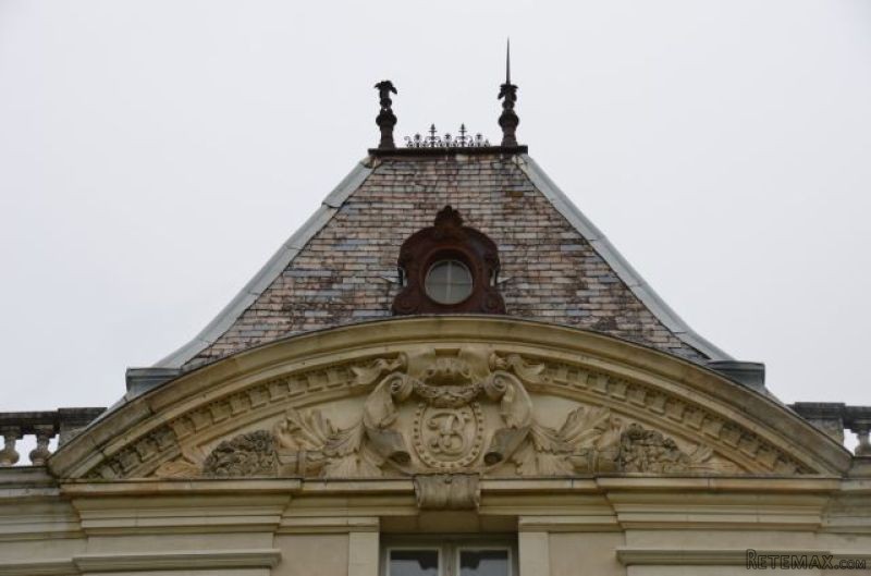 Chateau Set On 17 Hectares Of Land With.. - 2