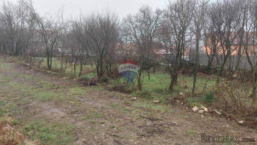 Viškovo - građevinsko zemljište, 1043 m2