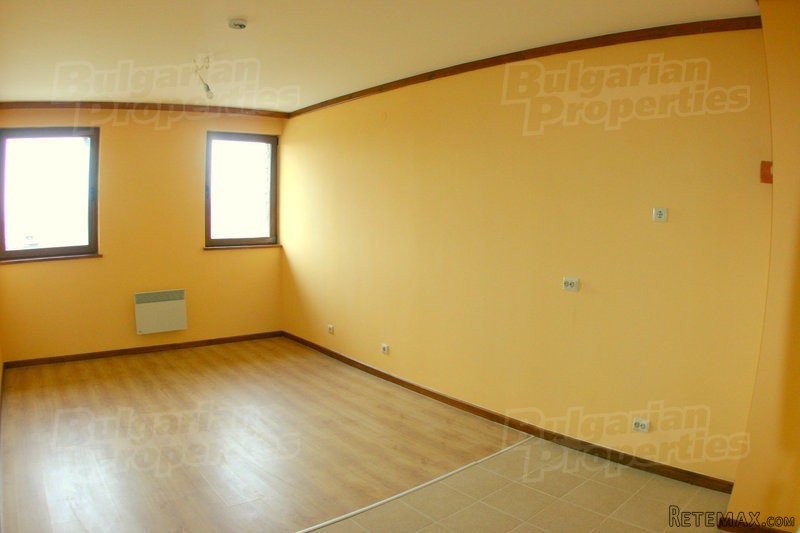 Luxury 1-Bedroom Apartment With..