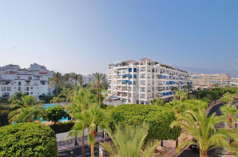 Apartment For Sale In Marbella East..