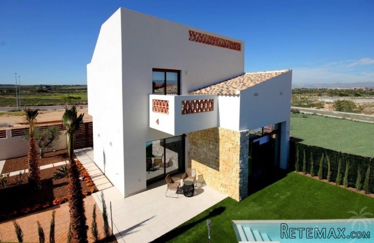 Do you like the traditional style, but with a contemporary..