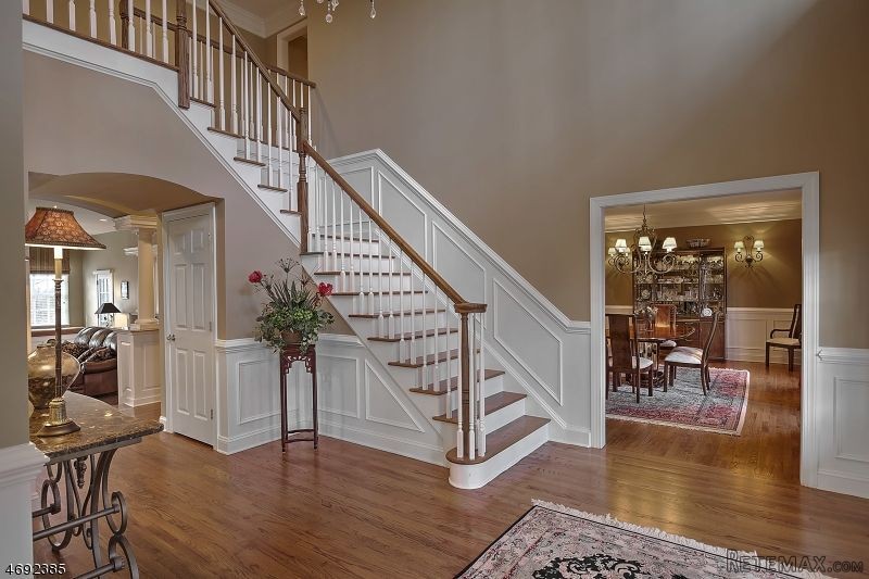 5 bedroom Detached House For Sale: 16.. - 2