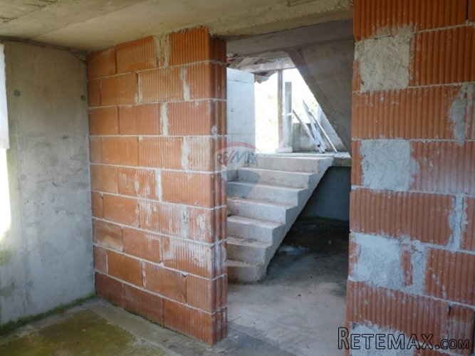 PEROJ, kuća rou bau od 250 m2 na terenu od 376 m2 - 4