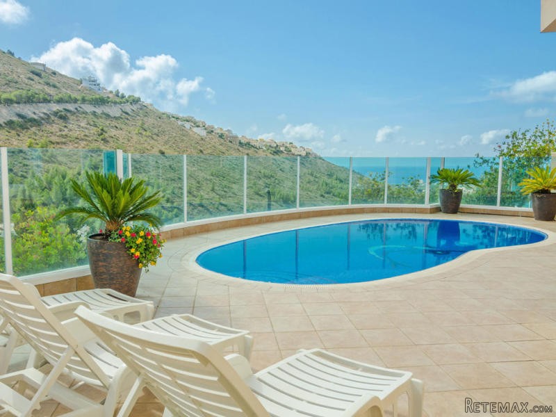 3 Bedrooms - Villa - Alicante - For Sale
