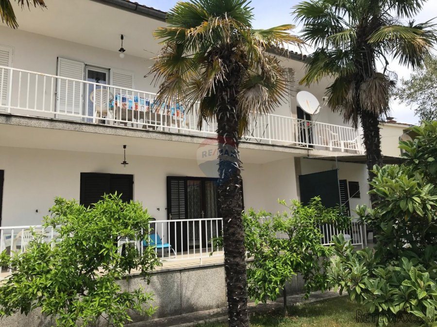 Otok Krk,Malinska,samostojeća kuća 300 m2, na parceli od 779 - 9