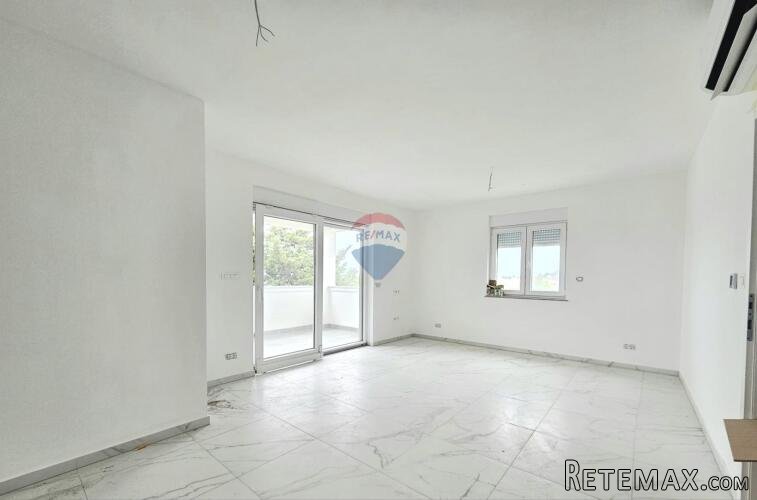 Rab, Barbat- stan u prizemlju 400m od mora