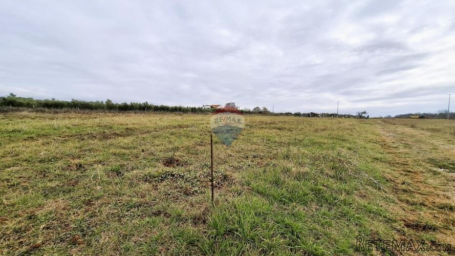 Novigrad, negrađevinsko zemljište 708 m2