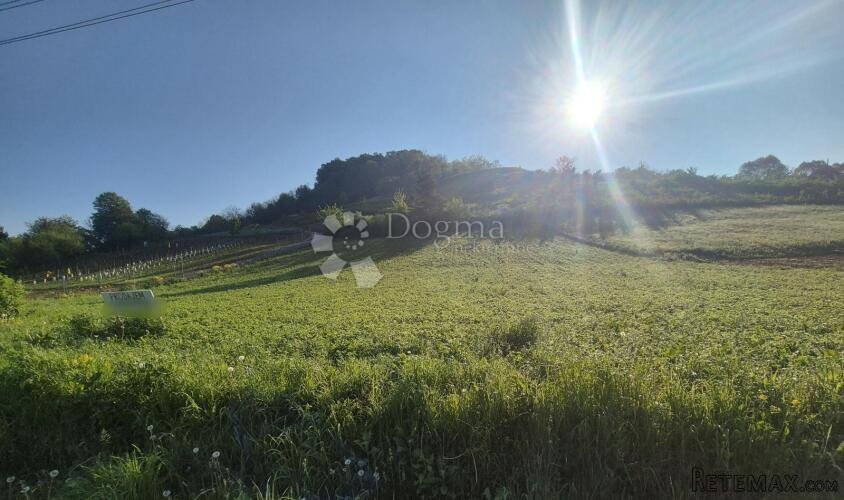 Građevinsko zemljište 2.514m² nadomak Sv. Križa Začretja! - 2