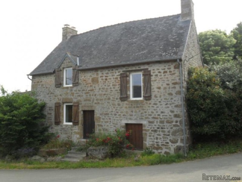 Rural Location with Outbuildings