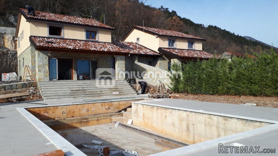 Poljane, dvojna kuća s bazenom, pogled na more - 4