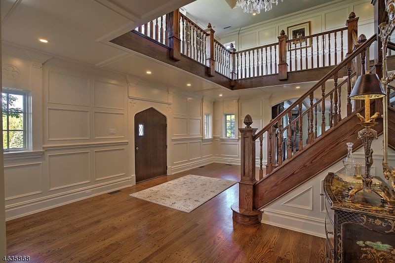 5 bedroom Detached House For Sale: 10.. - 2