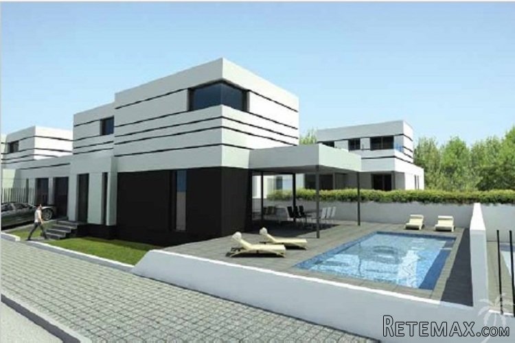 Beautiful design villas in a small Spanish village near La..