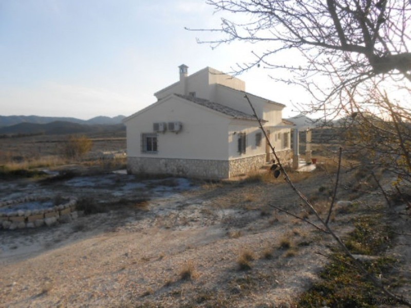 Cortijo / Country House in Velez Rubio