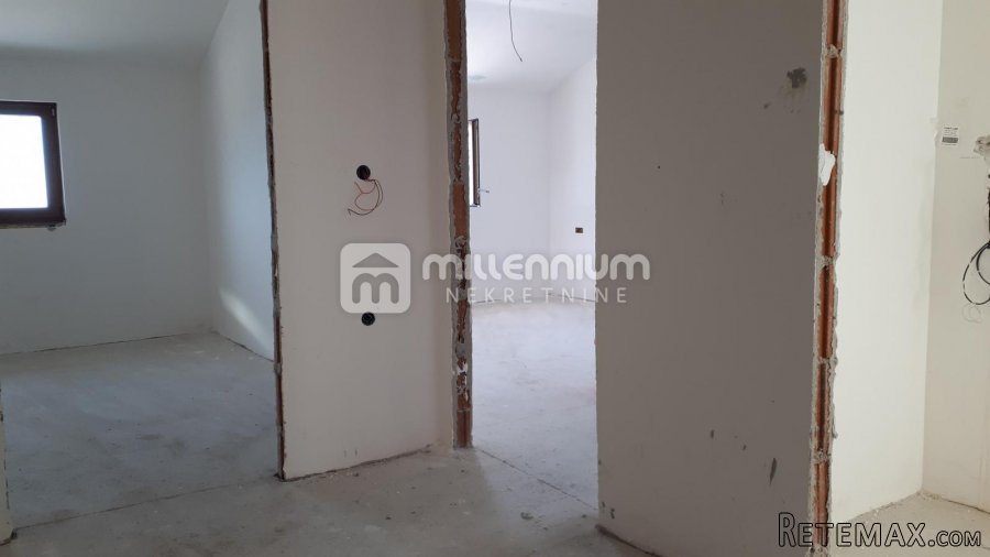 Poljane, dvojna kuća s bazenom, pogled na more - 10