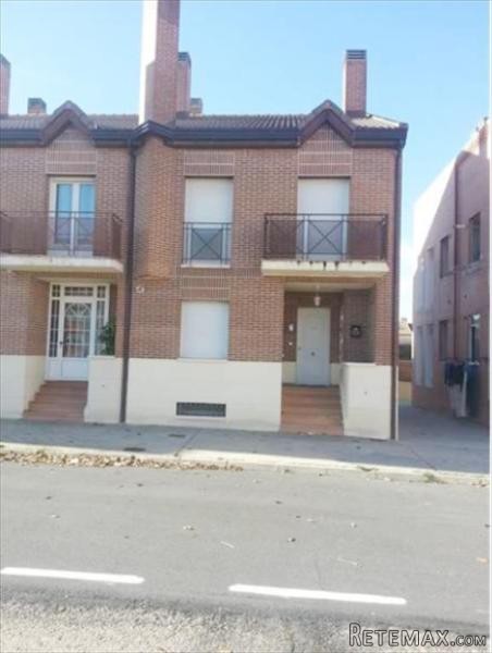 Vivienda adosada en venta en Segovia..