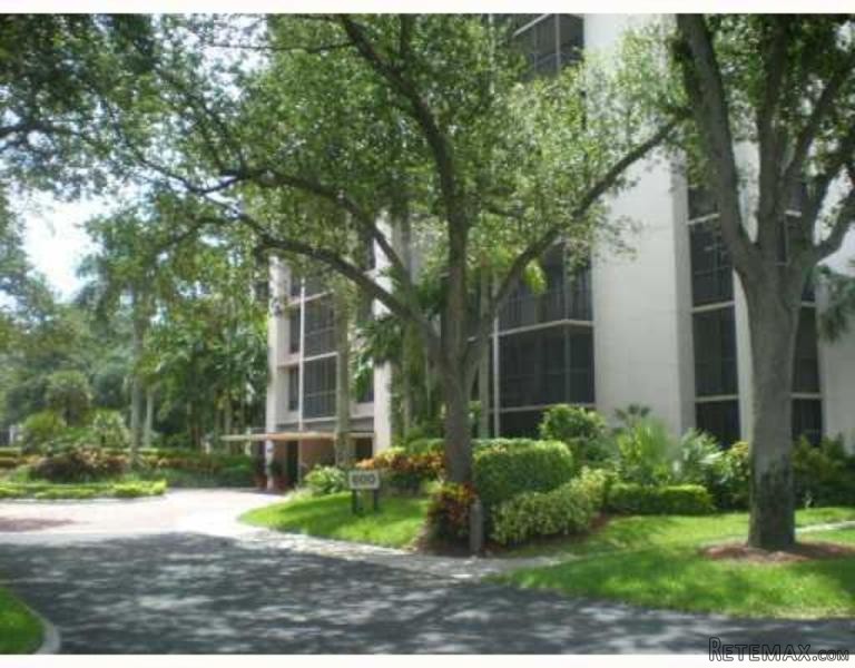 7786 Lakeside Blvd #615, Boca Raton, FL..