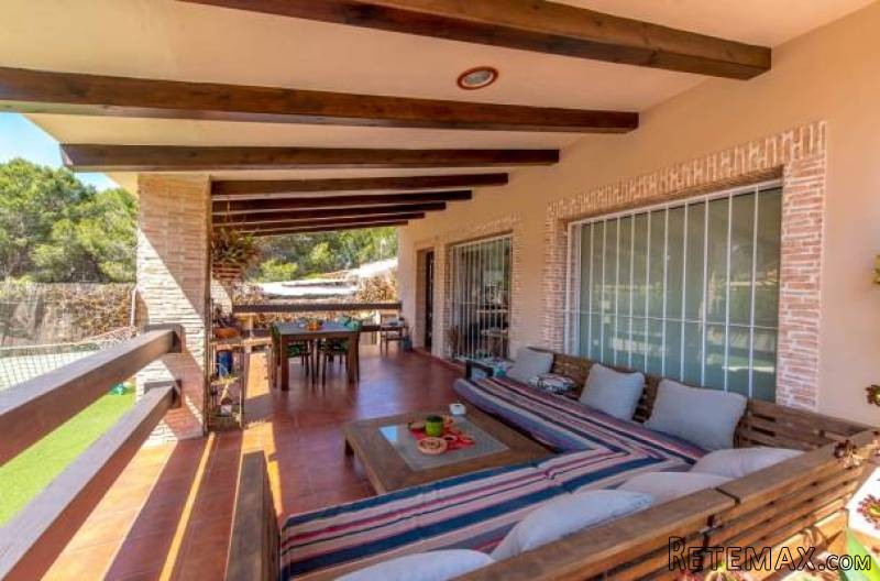 3 Bedroom 2 Bathroom Villa In.. - 2