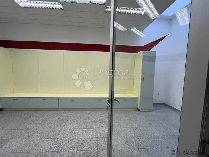 Poslovni prostor u trgovačkom centru - 2