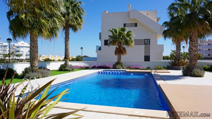 Residencial nuevo en Orihuela Costa. Situado en una.. - 2