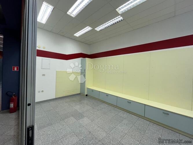 Poslovni prostor u trgovačkom centru - 3
