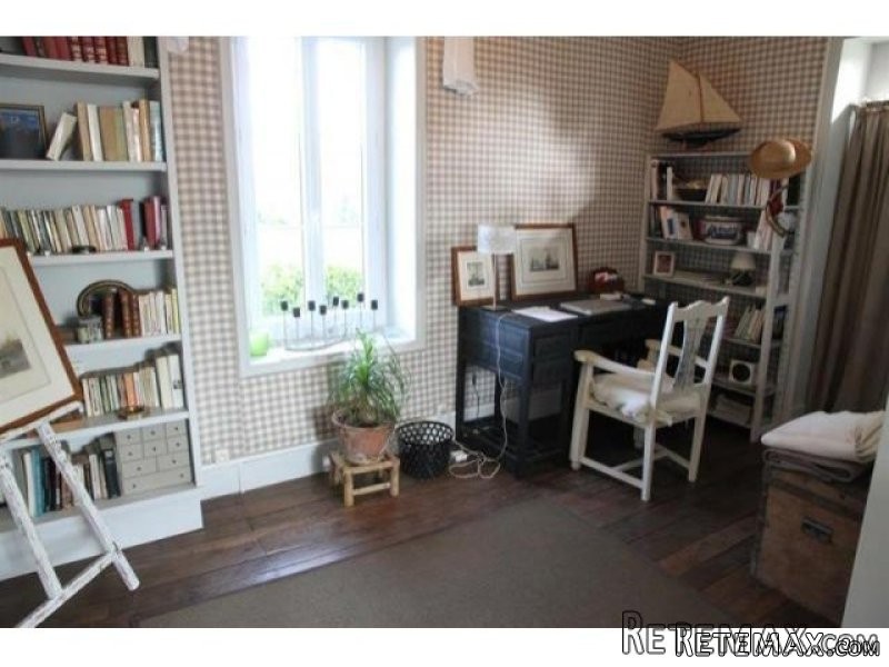 6 bedroom House For Sale: 86000 ENTRE.. - 2