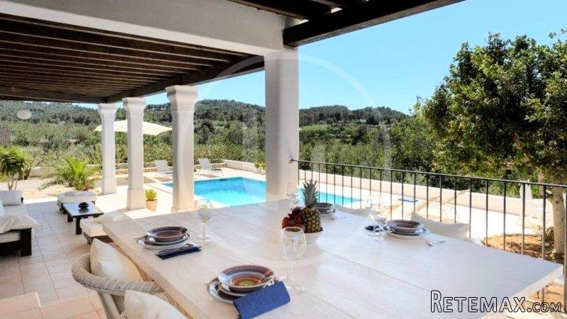 Finca with big garden and views